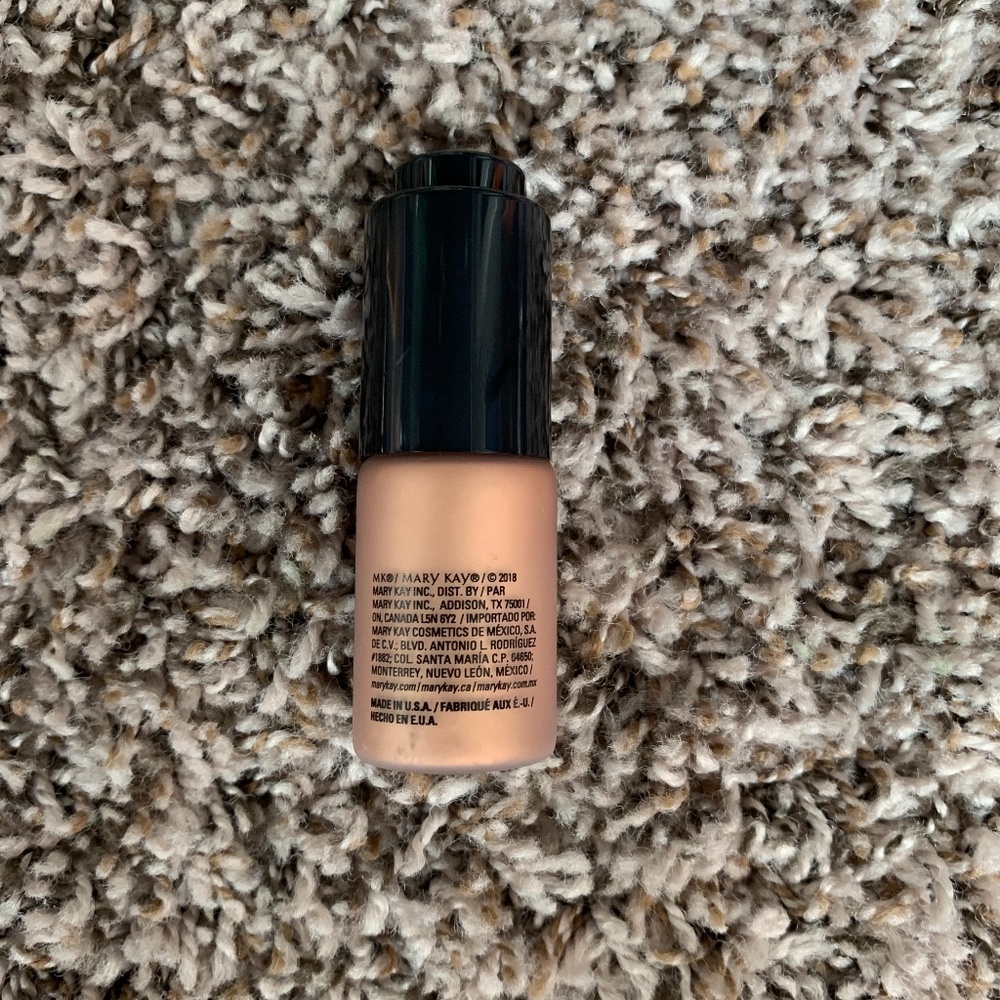 Mary Kay Illuminating Drops - Picture 2 of 4